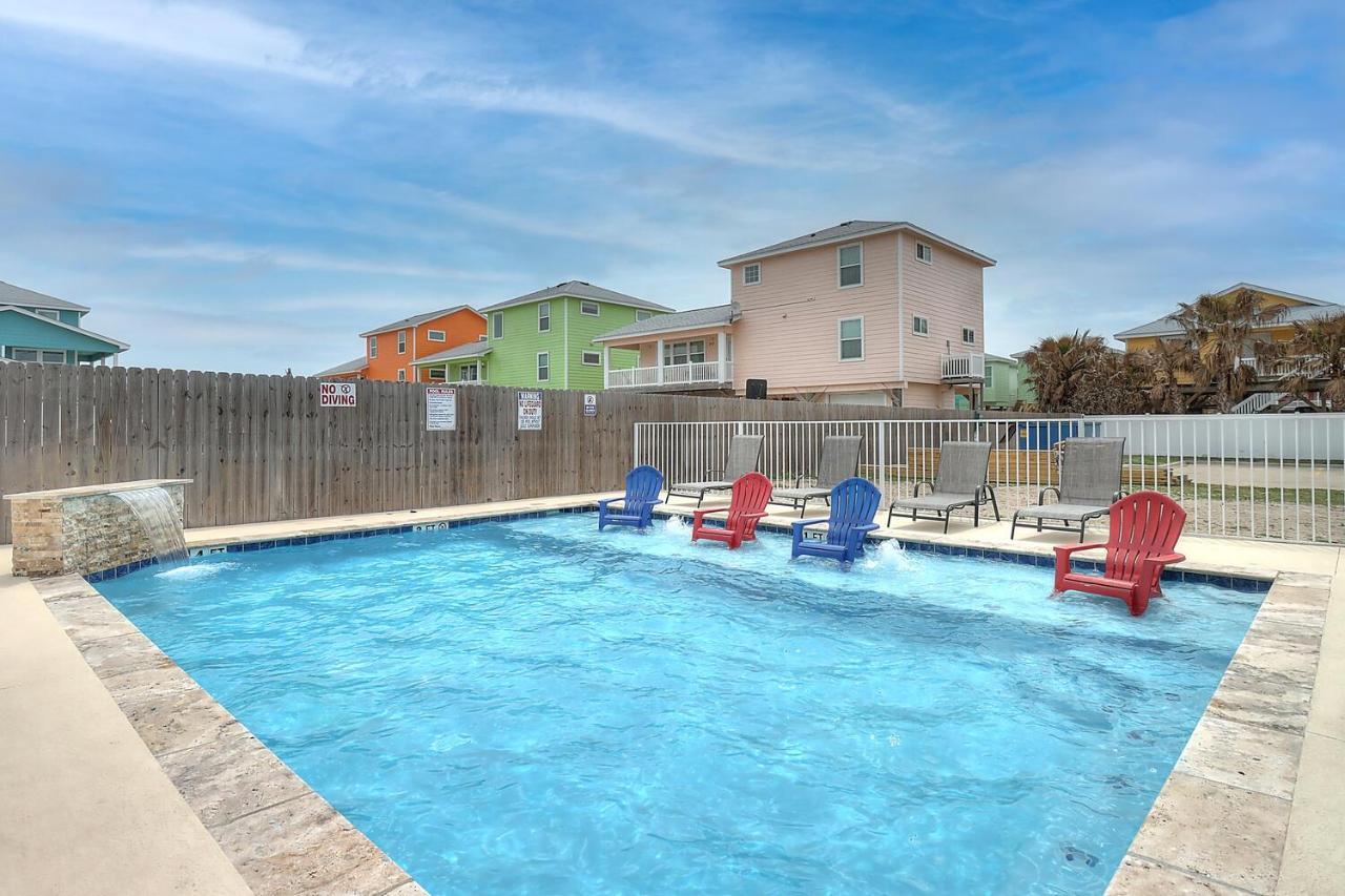 Crawfishin For A Compliment Apartment Port Aransas Exterior photo