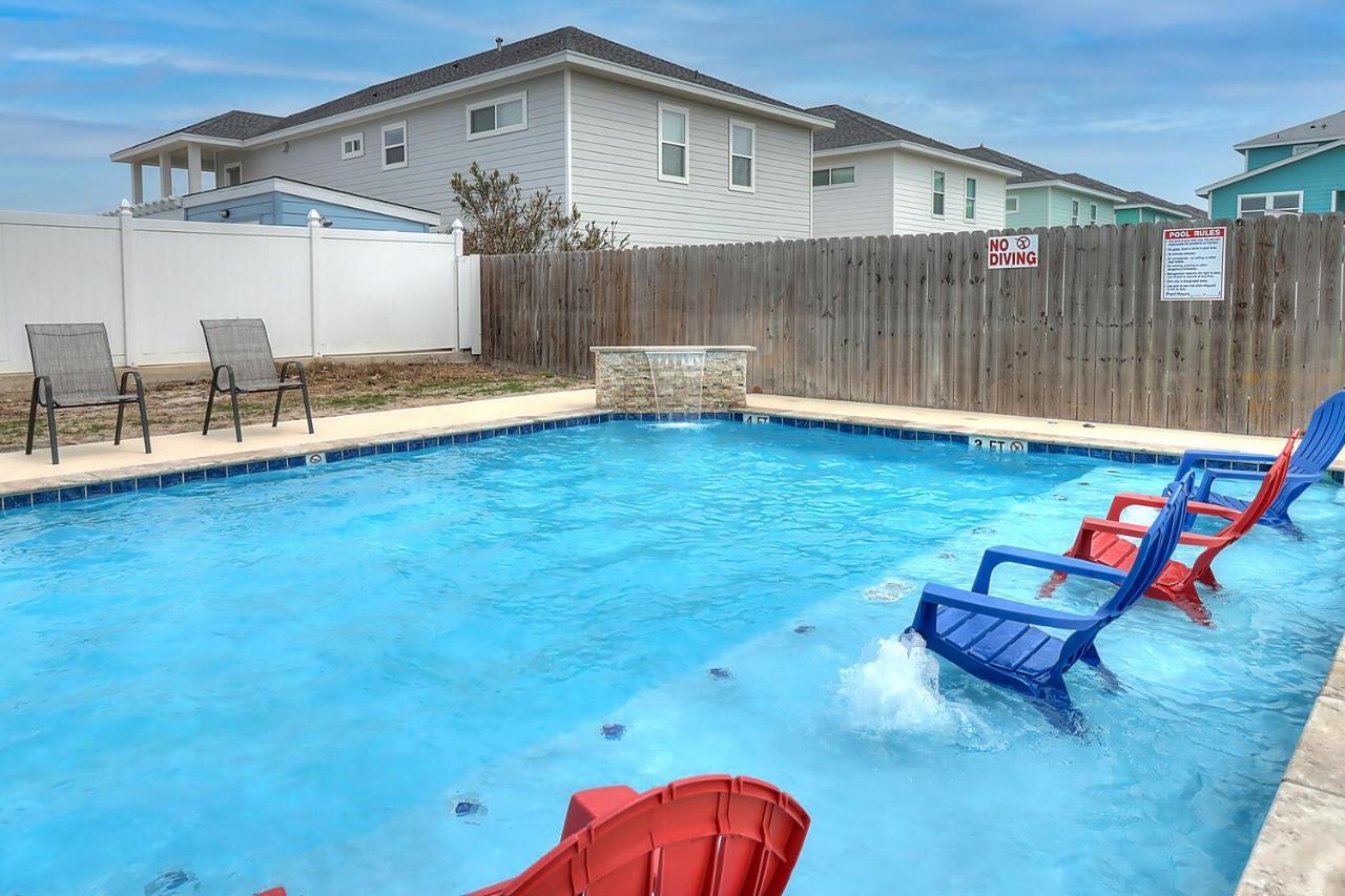 Crawfishin For A Compliment Apartment Port Aransas Exterior photo