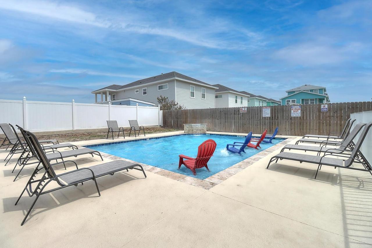 Crawfishin For A Compliment Apartment Port Aransas Exterior photo